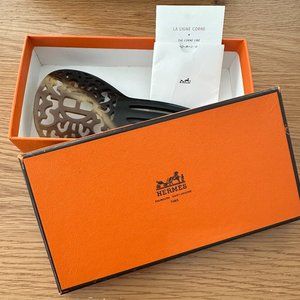 HERMES Buffalo Horn Rocaille Hairpin Brown